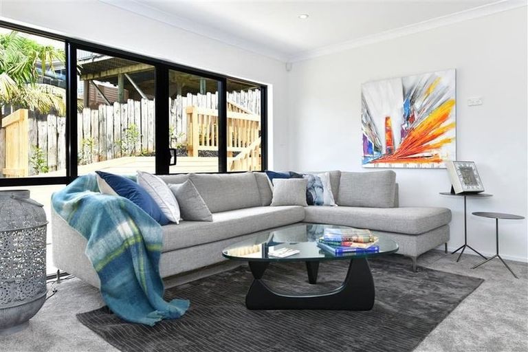 Photo of property in 61 Landmark Terrace, Orewa, 0931