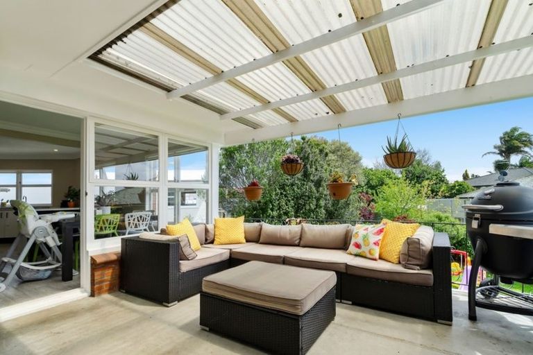 Photo of property in 8 Halberg Street, Papakura, 2110