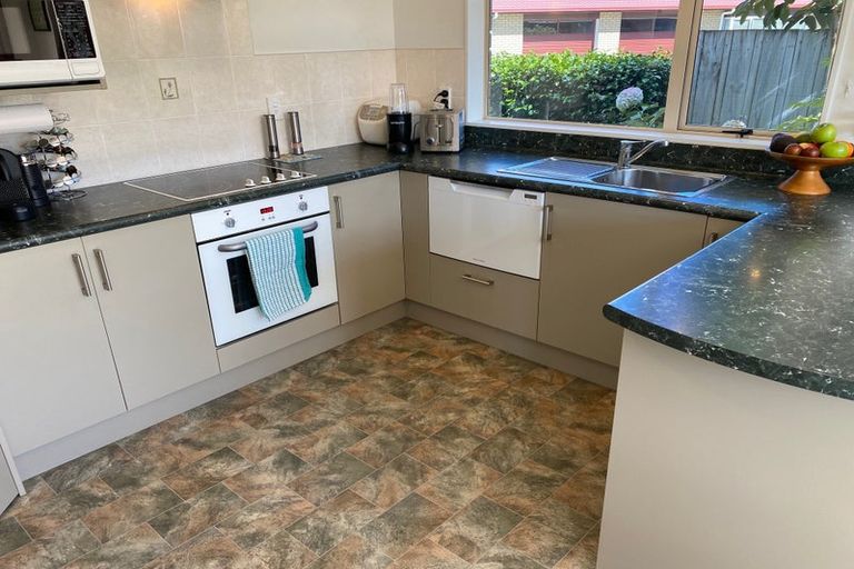 Photo of property in Rangeview Villas, 56/9 Fuller Close, Levin, 5510