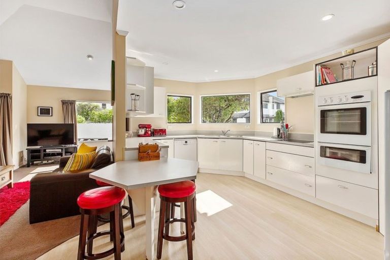 Photo of property in 4 Ashfield Grove, Churton Park, Wellington, 6037