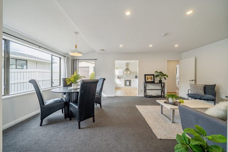 Photo of property in 296 Maungaraki Road, Maungaraki, Lower Hutt, 5010