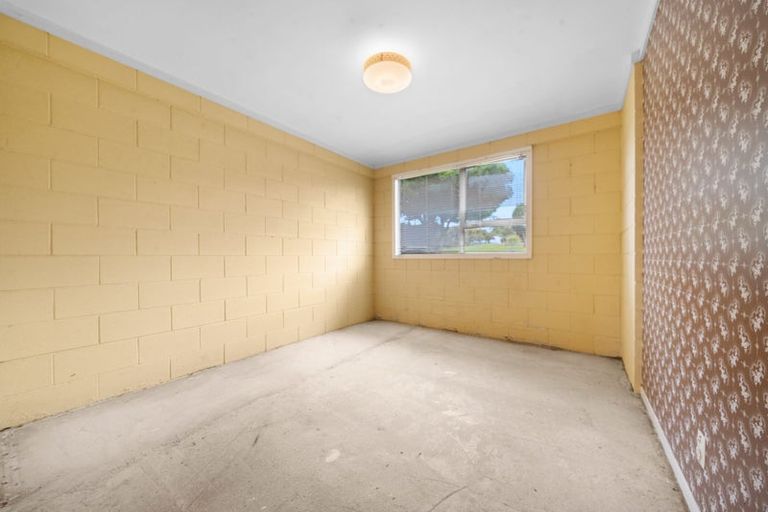 Photo of property in 60 Bays Road, Orere Point, Papakura, 2585