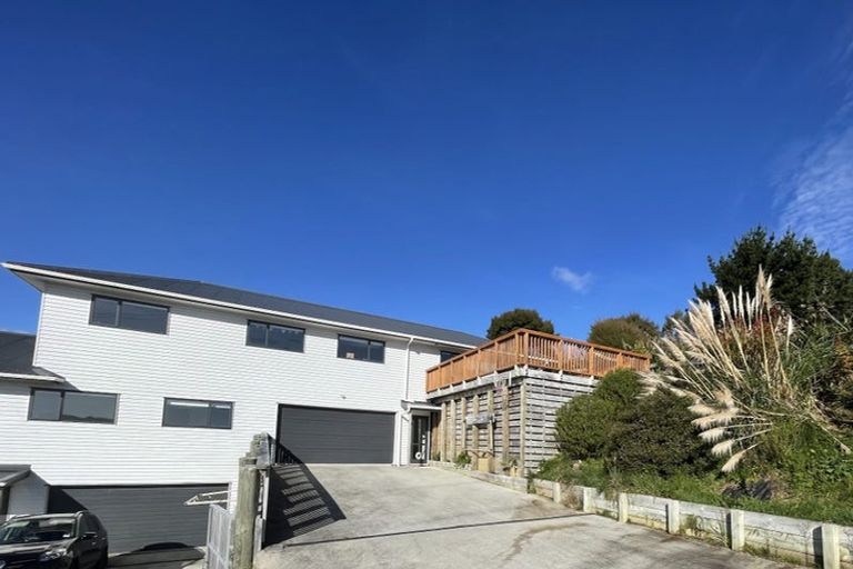 Photo of property in 11b Polestar Lane, Whitby, Porirua, 5024
