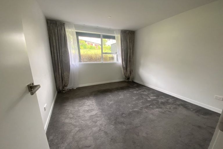 Photo of property in 19 Zande Terrace, Tawa, Wellington, 5028