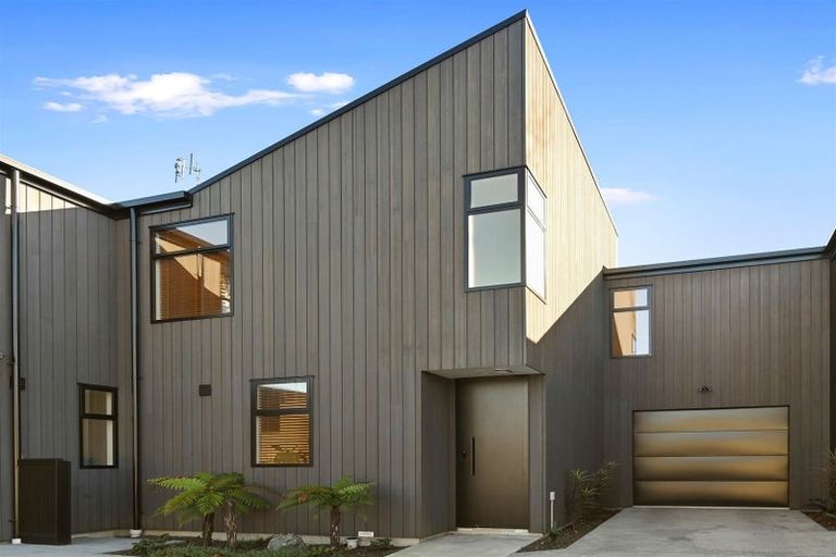 Photo of property in 91 Innes Road, St Albans, Christchurch, 8052