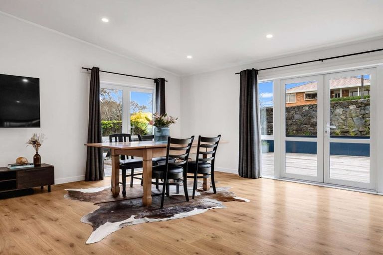 Photo of property in 1 Melia Place, Stanmore Bay, Whangaparaoa, 0932