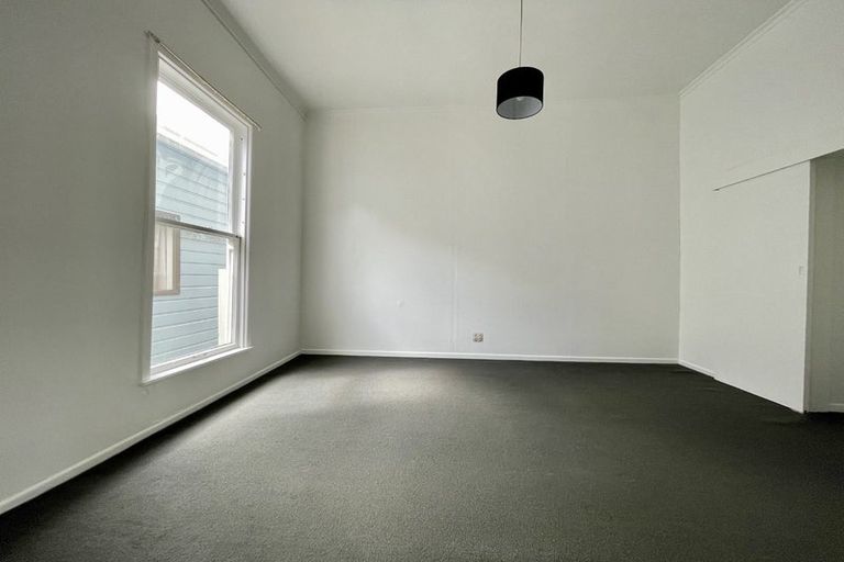 Photo of property in 512 Adelaide Road, Berhampore, Wellington, 6023