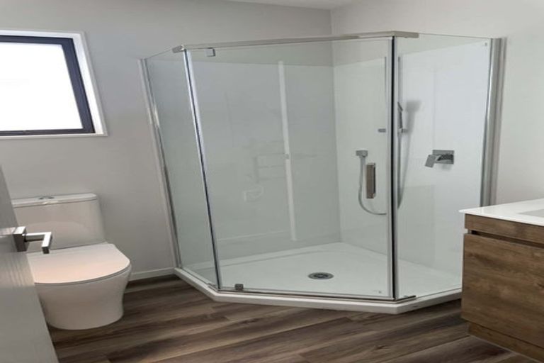 Photo of property in 18 Taupata Lane, Helensville, 0800