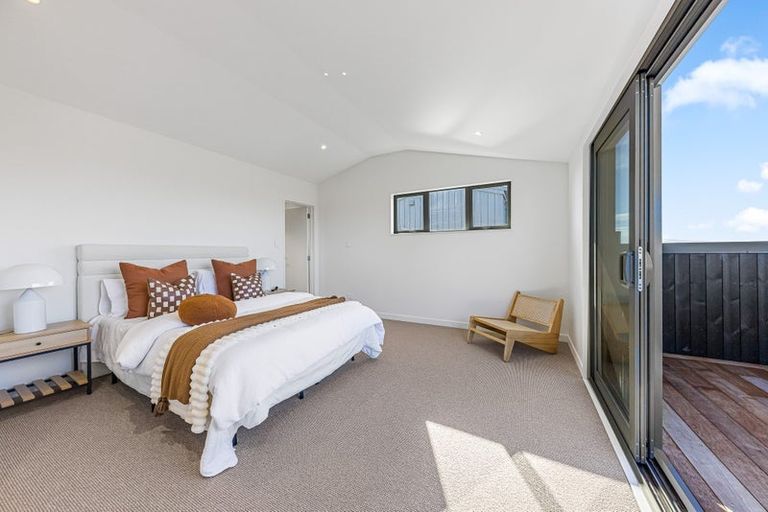 Photo of property in 12c Kowhai Road, Campbells Bay, Auckland, 0630