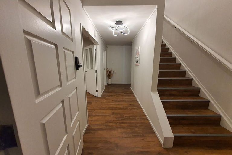 Photo of property in 30 Satara Crescent, Khandallah, Wellington, 6035