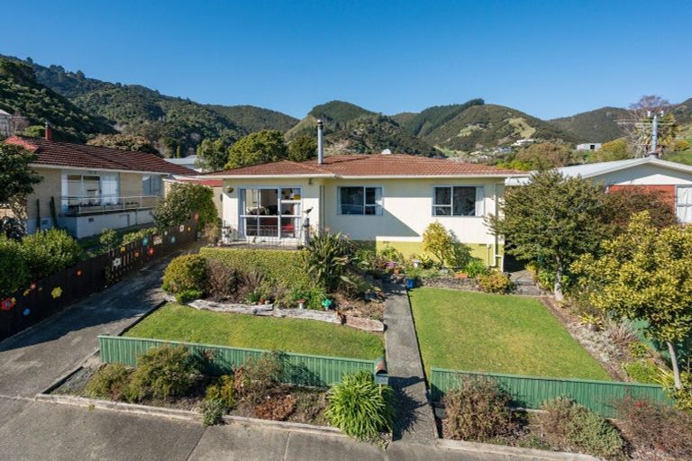 Photo of property in 5 Naumai Street, Atawhai, Nelson, 7010