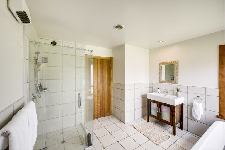 Photo of property in 260 Havelock Road, Akina, Hastings, 4122