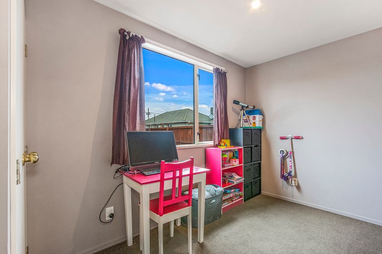 Photo of property in 44 Shands Road, Hornby, Christchurch, 8042