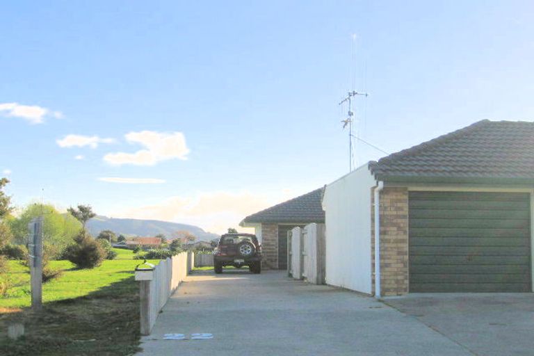 Photo of property in 22 Karia Grove, Papamoa Beach, Papamoa, 3118