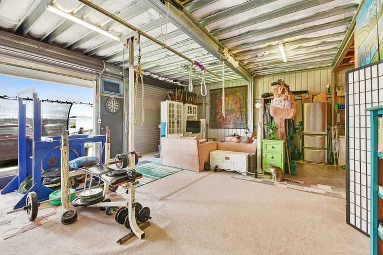 Photo of property in 12a Matai Road, Stanmore Bay, Whangaparaoa, 0932