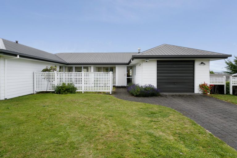 Photo of property in 73 Birch Street, Hilltop, Taupo, 3330