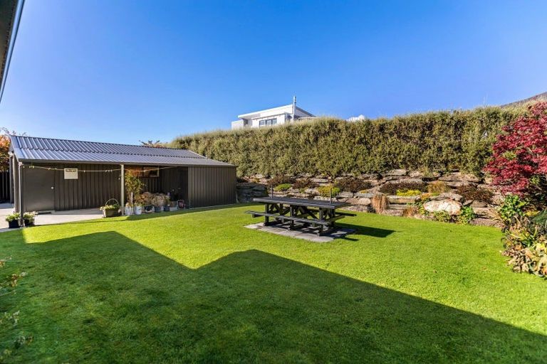Photo of property in 7 Daniels Terrace, Wanaka, 9305