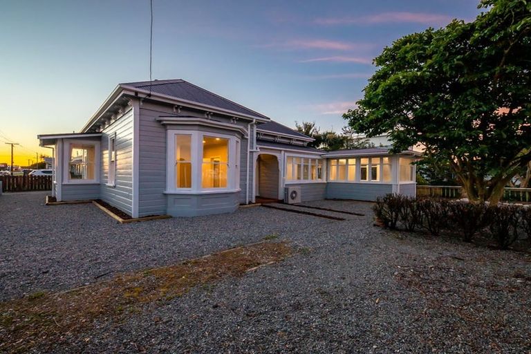 Photo of property in 96 Romilly Street, Westport, 7825