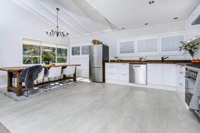 Photo of property in 1/34 Glamorgan Drive, Torbay, Auckland, 0630