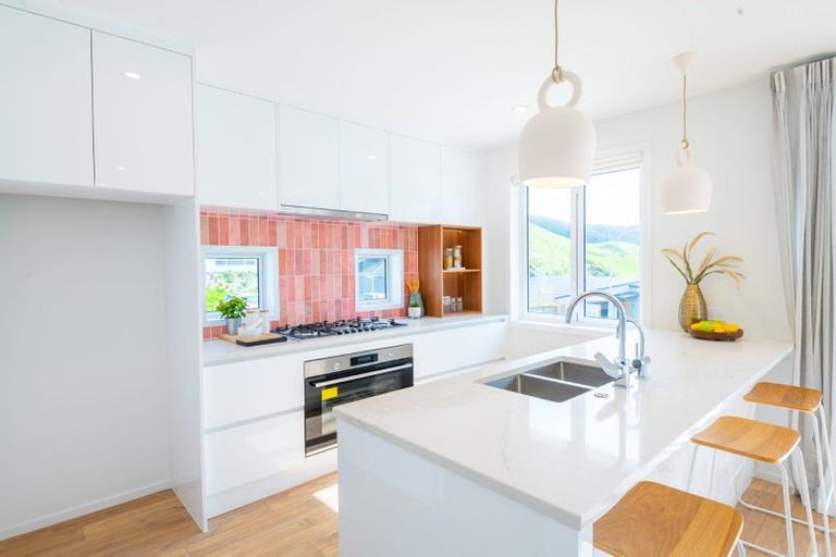 Photo of property in 30 Atherton Terrace, Churton Park, Wellington, 6037