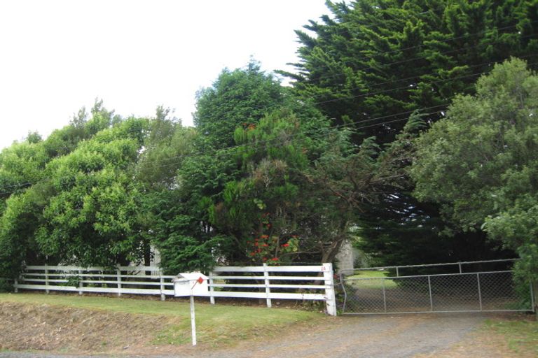 Photo of property in 24 Blackbridge Road, Karaka, Papakura, 2580