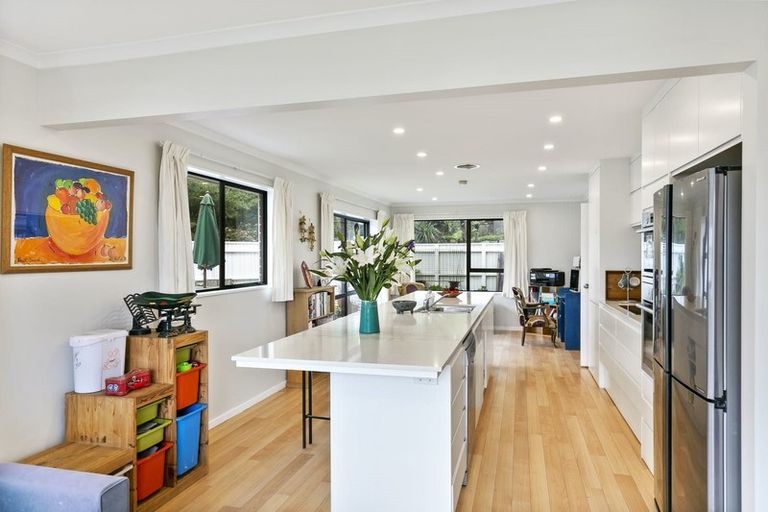 Photo of property in 61 Satara Crescent, Khandallah, Wellington, 6035