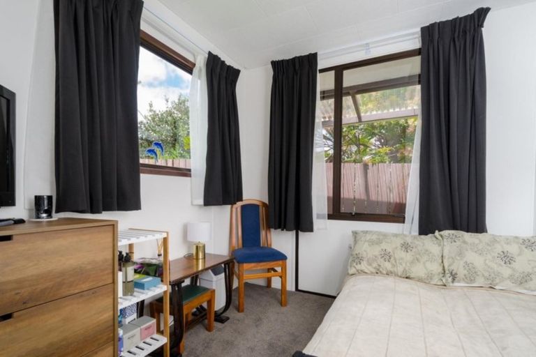 Photo of property in 2/37 Rosier Road, Glen Eden, Auckland, 0602