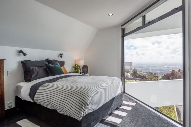 Photo of property in 31 Harry Ell Drive, Cashmere, Christchurch, 8022