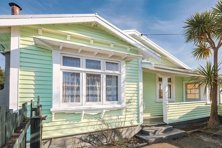 Photo of property in 34 Derby Street, Westport, 7825