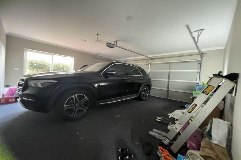 Photo of property in 28 Milano Boulevard, Karaka, Papakura, 2113