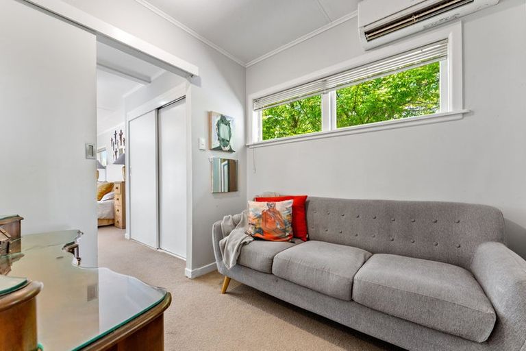 Photo of property in 1/73 Birkdale Road, Birkdale, Auckland, 0626