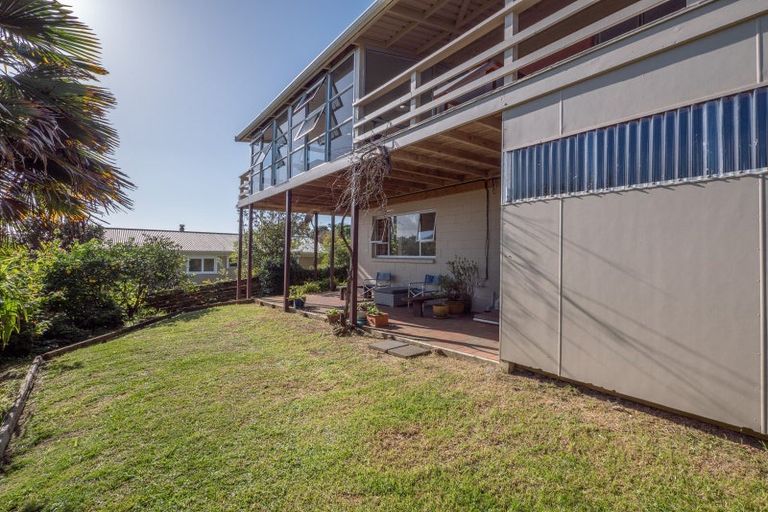 Photo of property in 5 Seaview Road, Cable Bay, 0420