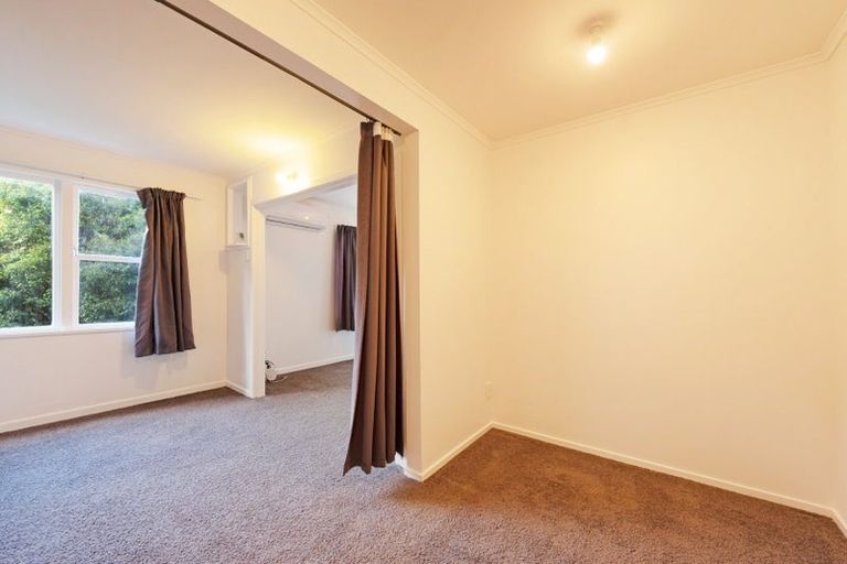 Photo of property in 58 Garden Road, Northland, Wellington, 6012