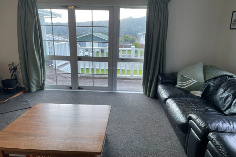 Photo of property in 13 Oaklands Grove, Clouston Park, Upper Hutt, 5018