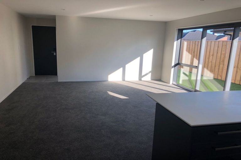 Photo of property in 17 Broadway Parade, Rolleston, 7615