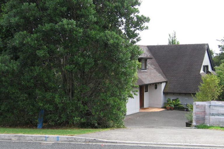 Photo of property in 47 Park Rise, Campbells Bay, Auckland, 0630
