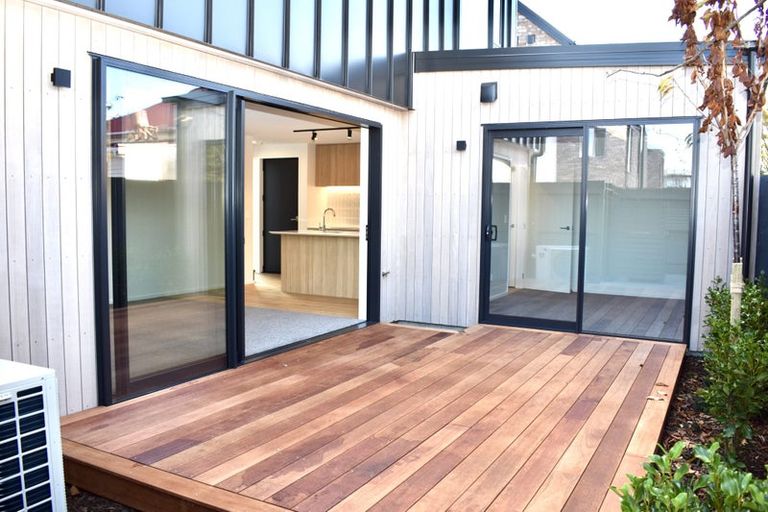 Photo of property in 4/62 Derby Street, St Albans, Christchurch, 8014