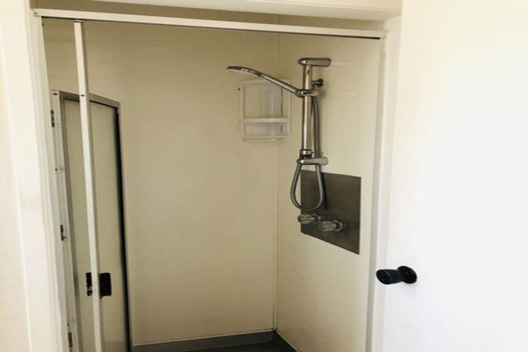 Photo of property in 24 Vanbrugh Place, Bucklands Beach, Auckland, 2014