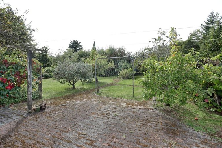 Photo of property in 3 Oxford Street, Marton, 4710