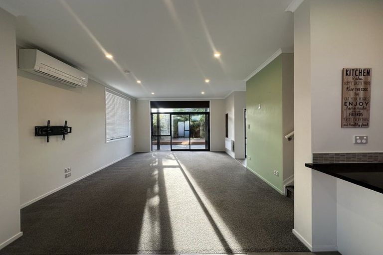 Photo of property in 168 Hobsonville Point Road, Hobsonville, Auckland, 0616