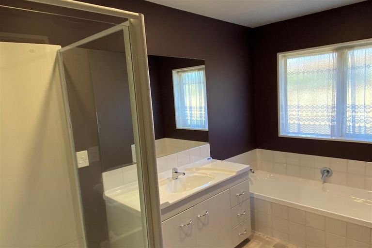 Photo of property in 9 Saracen Avenue, Northwood, Christchurch, 8051