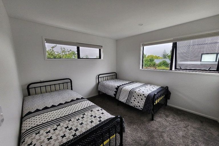 Photo of property in 11/22 Yeovil Road, Te Atatu Peninsula, Auckland, 0610