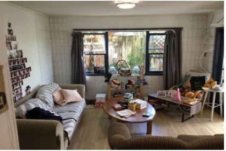 Photo of property in 75 Sunrise Avenue, Murrays Bay, Auckland, 0630