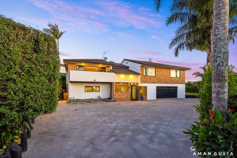 Photo of property in 6a Savoy Road, Glen Eden, Auckland, 0602