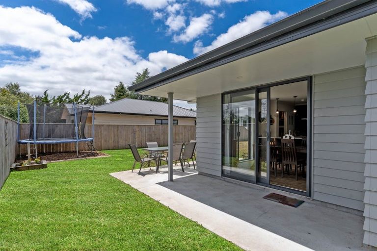 Photo of property in 24b Kempton Street, Greytown, 5712