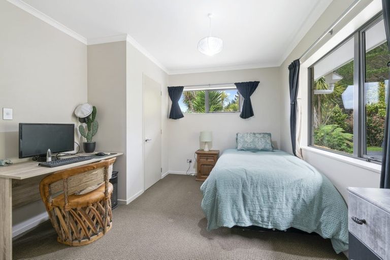 Photo of property in 42 Urumaraki Avenue, Helensville, 0800