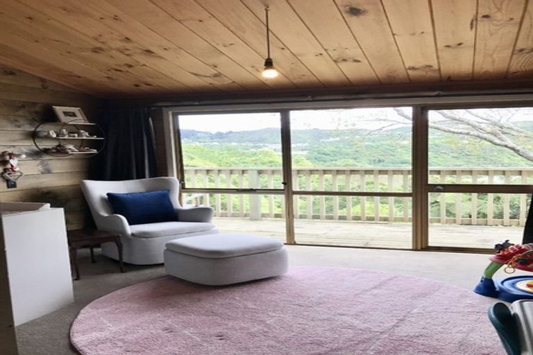 Photo of property in 9 Kate Way, Karori, Wellington, 6012