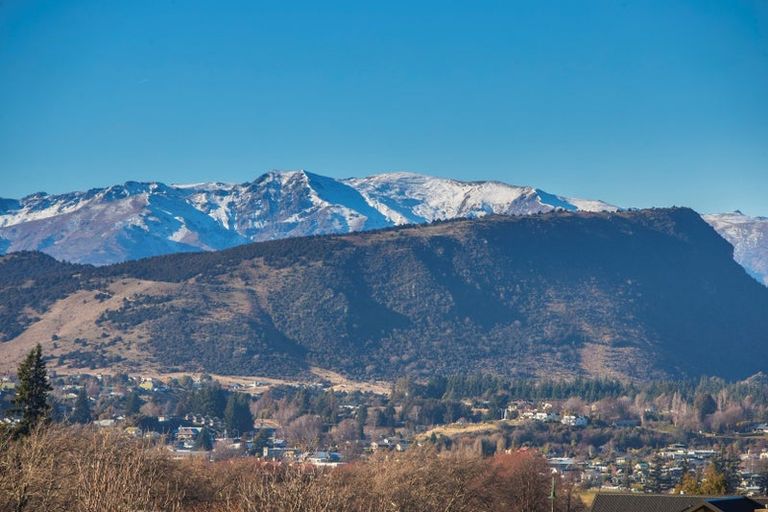 Photo of property in 14 Elderberry Crescent, Wanaka, 9305