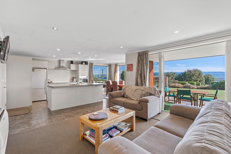 Photo of property in 28 Titri Road, Waihola, Outram, 9073