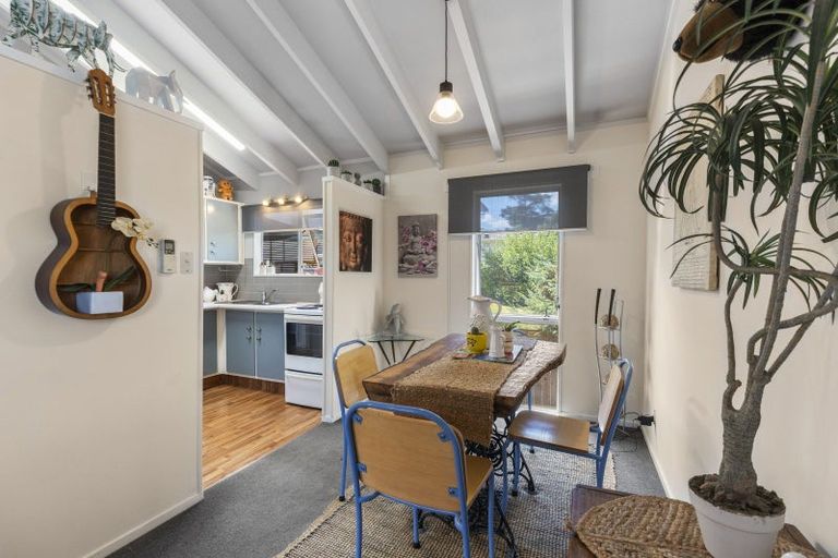 Photo of property in 2/46 Chippendale Crescent, Birkdale, Auckland, 0626